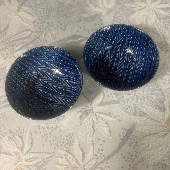 Set of 2 Boston Warehouse Blue Porcelain Bowls – 5.5" Zig Zag Pattern - Picture 1 of 5